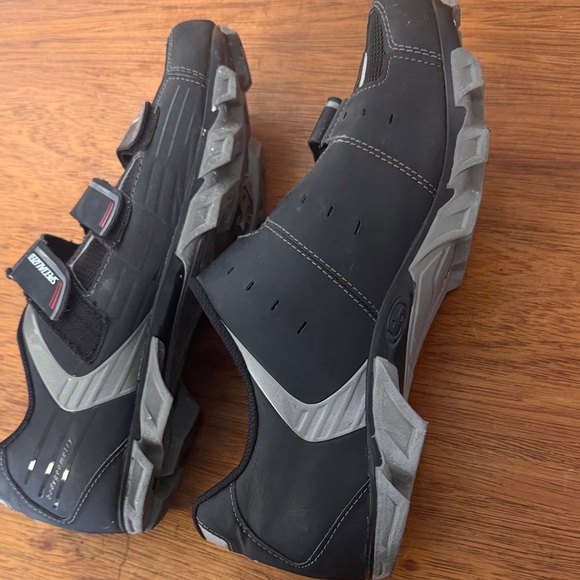 Specialized Black and Gray Athletic Shoes - Picture 8 of 15